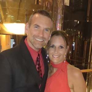 Meet your Posher, Lora